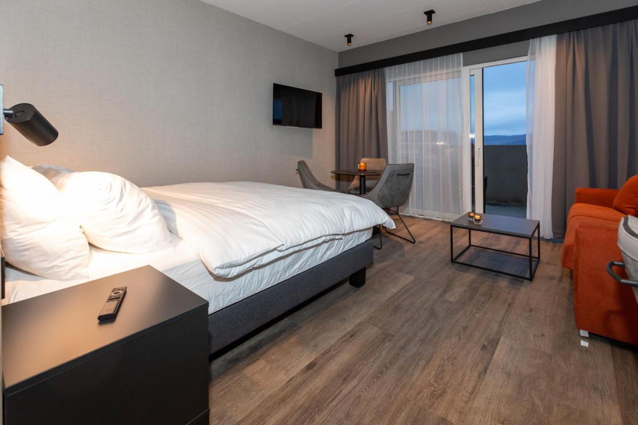 Hotel Halond Akureyri Bagian luar foto