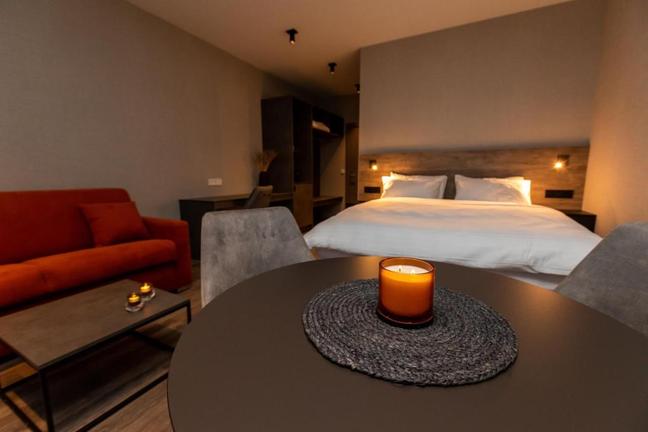 Hotel Halond Akureyri Bagian luar foto