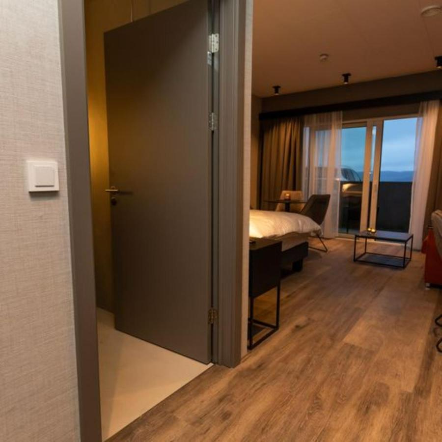 Hotel Halond Akureyri Bagian luar foto
