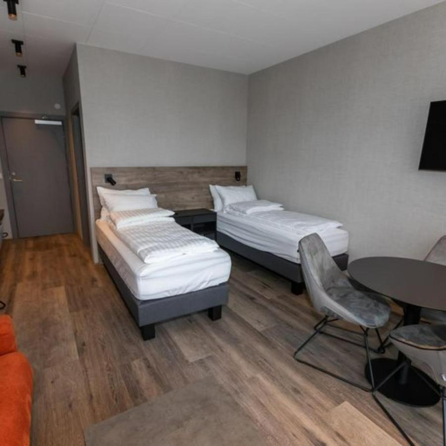 Hotel Halond Akureyri Bagian luar foto