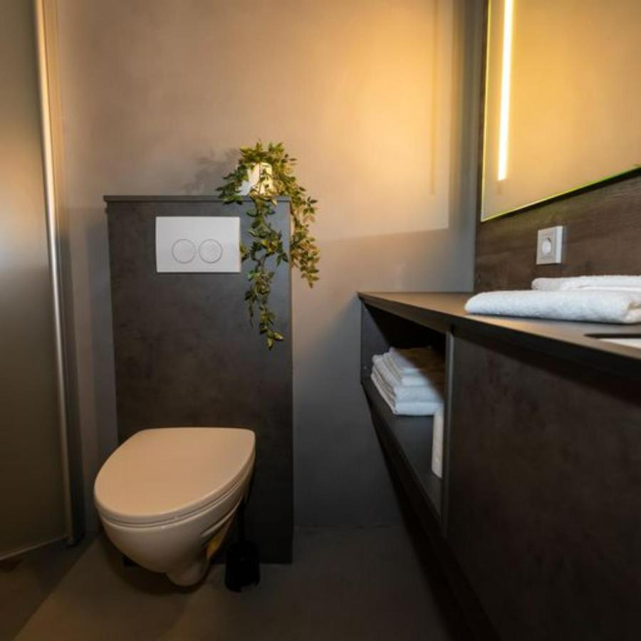 Hotel Halond Akureyri Bagian luar foto